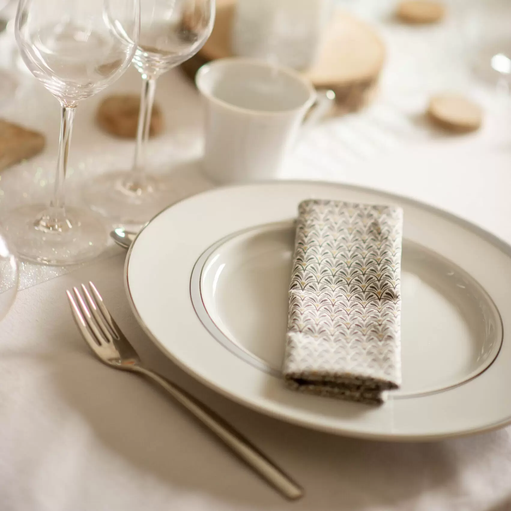 Serviettes de table en coton – Motif Éventail Gris (Lot de 4) – Image 2